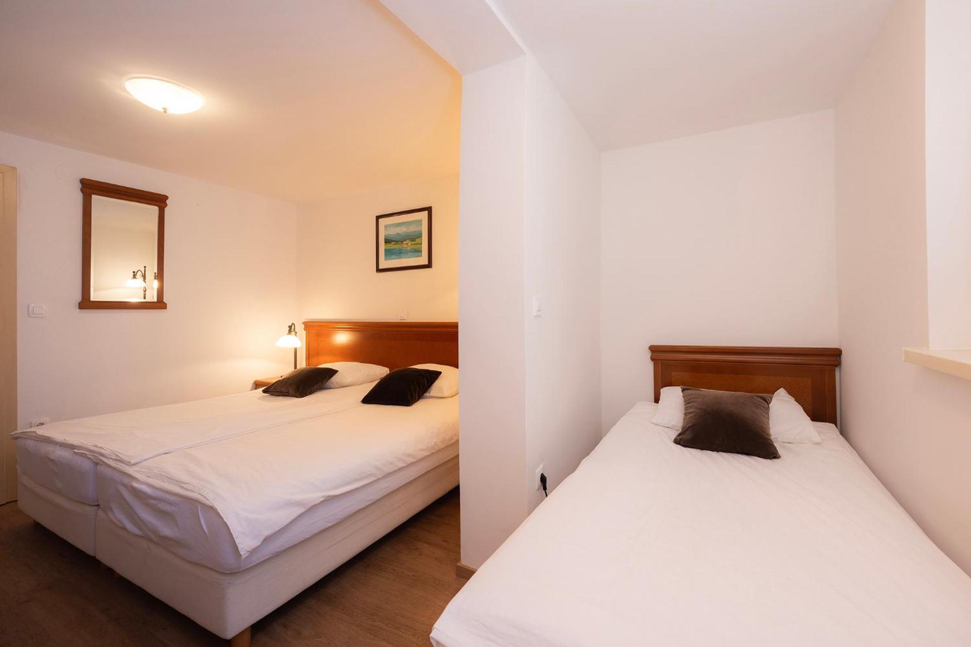 Apartment Papas Lesce (Upper Carniola)